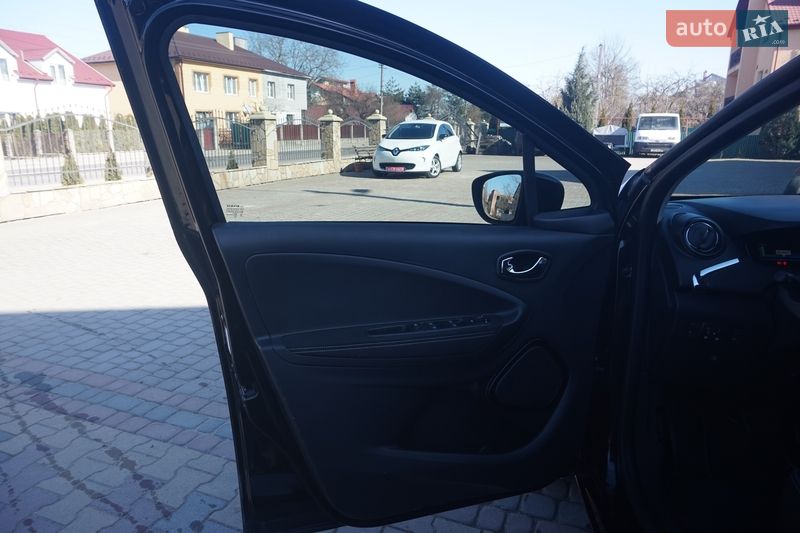 Хэтчбек Renault Zoe 2018 в Самборе