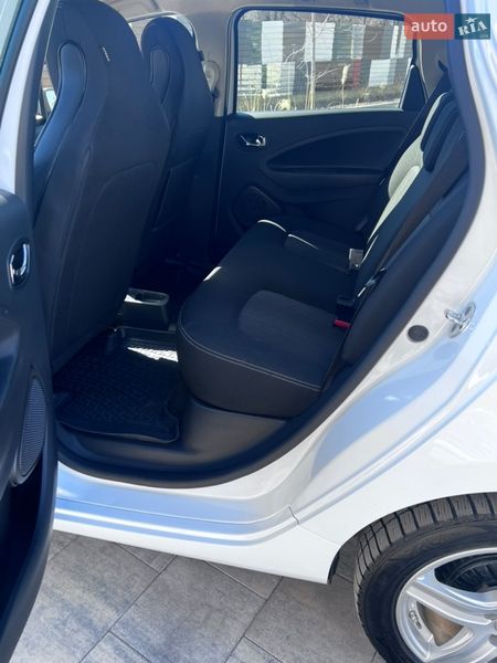 Хэтчбек Renault Zoe 2017 в Кропивницком