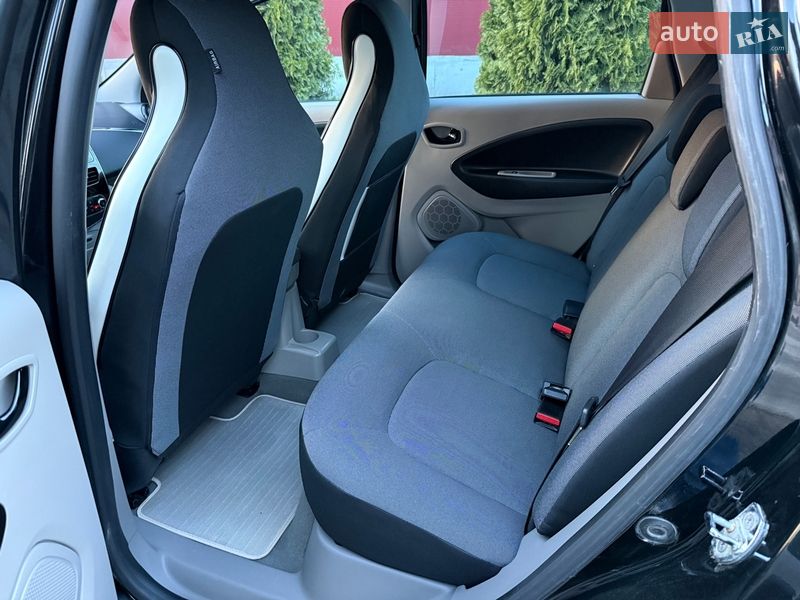 Хэтчбек Renault Zoe 2015 в Львове