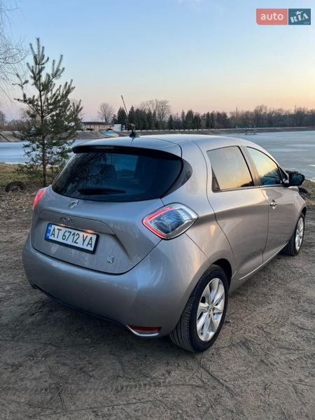 Хэтчбек Renault Zoe 2015 в Ивано-Франковске
