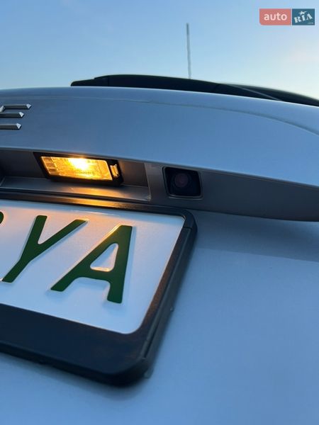 Хэтчбек Renault Zoe 2015 в Ивано-Франковске