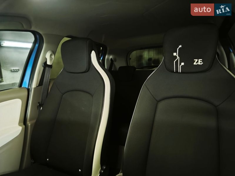 Хэтчбек Renault Zoe 2016 в Днепре