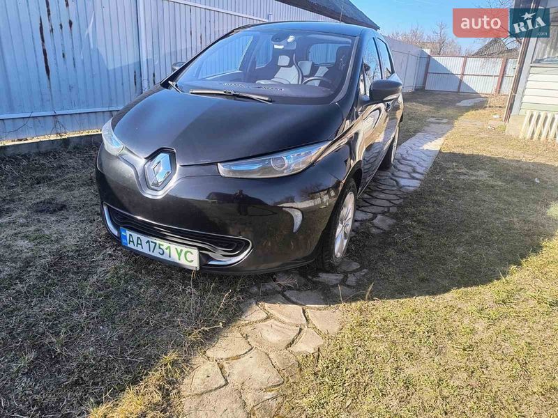 Хэтчбек Renault Zoe 2015 в Киеве