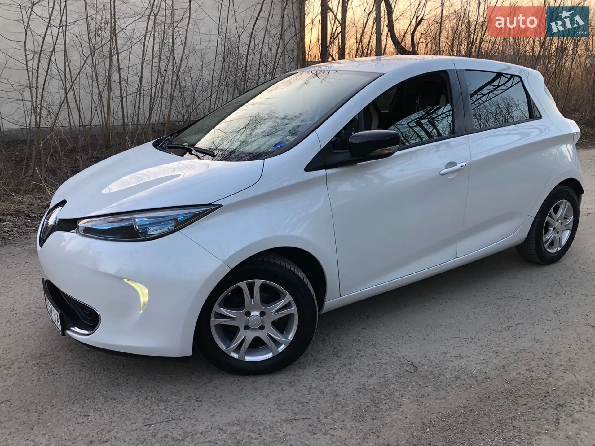 Renault Zoe 2016 VIN VF1AGVYB055583609 фото оголошення 3 з 17