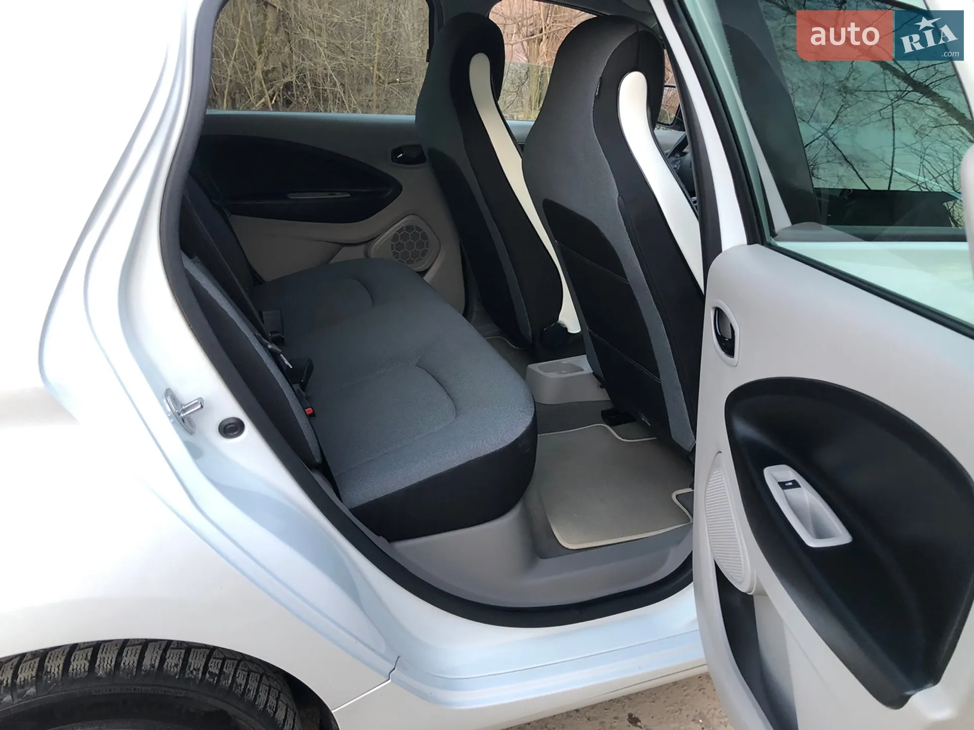 Renault Zoe 2016 VIN VF1AGVYB055583609 фото оголошення 12 з 17