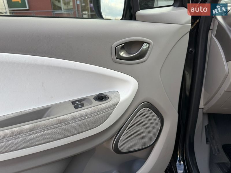 Хэтчбек Renault Zoe 2019 в Киеве