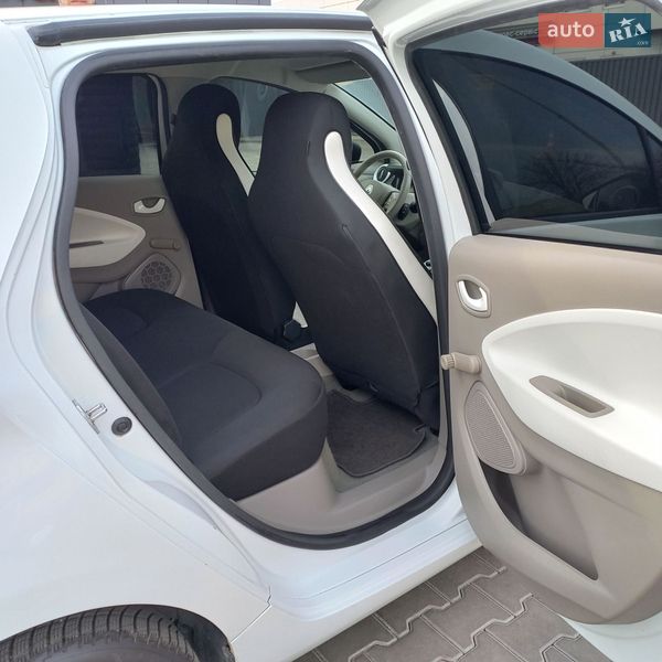 Хэтчбек Renault Zoe 2019 в Кривом Роге фото 11 Хэтчбек Renault Zoe 2019 в Кривом Роге