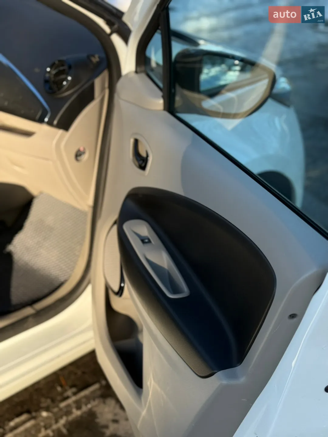 2014 Renault ZOE - мініатюра 9