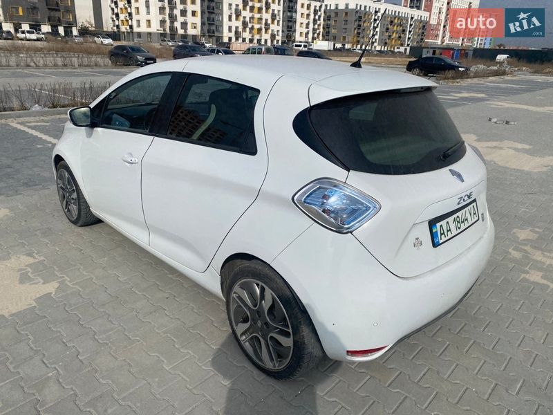 Хетчбек Renault Zoe 2016 в Ірпені