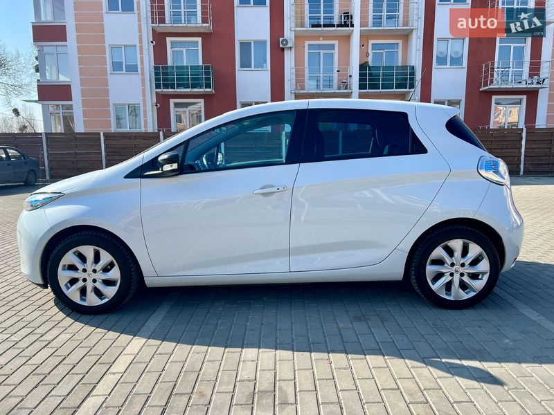 Хэтчбек Renault Zoe 2015 в Киеве фото 3 Хэтчбек Renault Zoe 2015 в Киеве