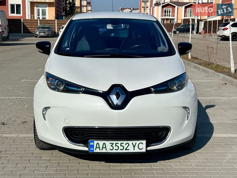 Хэтчбек Renault Zoe 2015 в Киеве фото 10 Хэтчбек Renault Zoe 2015 в Киеве