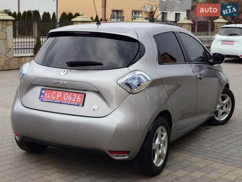 Хэтчбек Renault Zoe 2016 в Самборе