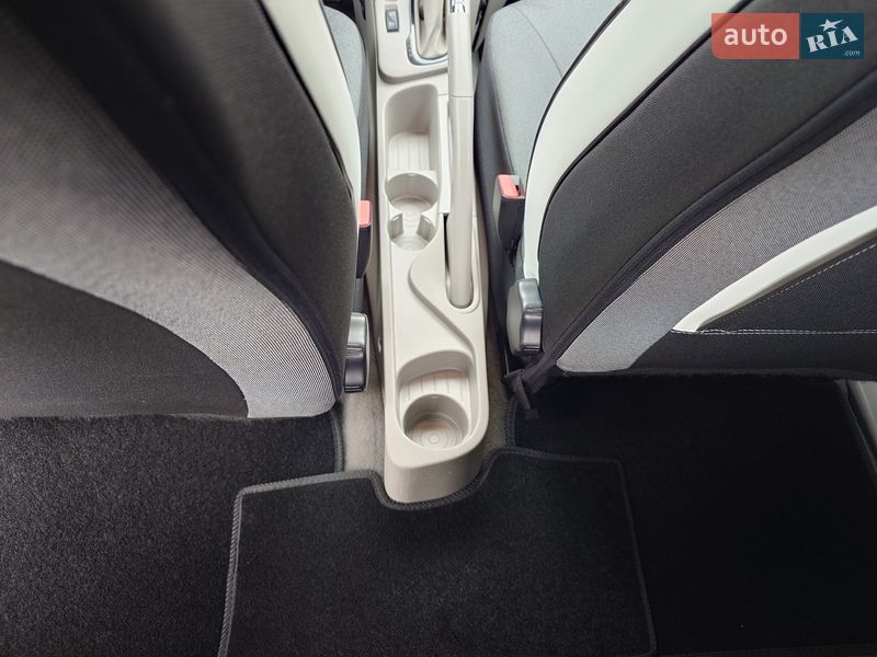 Хэтчбек Renault Zoe 2016 в Самборе