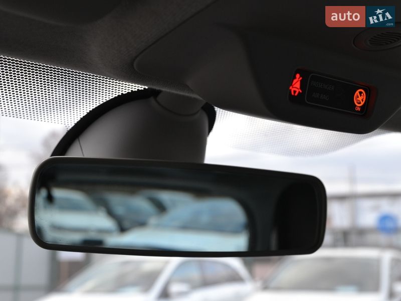 Хетчбек Renault Zoe 2015 в Луцьку