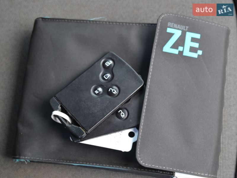 Хетчбек Renault Zoe 2015 в Луцьку