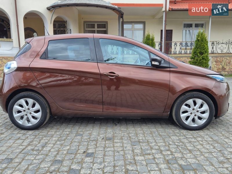 Хэтчбек Renault Zoe 2015 в Золочеве фото 13 Хэтчбек Renault Zoe 2015 в Золочеве