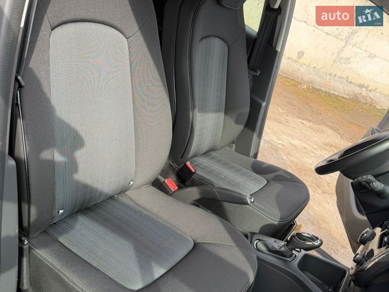 Хэтчбек Renault Zoe 2018 в Тернополе фото 16 Хэтчбек Renault Zoe 2018 в Тернополе