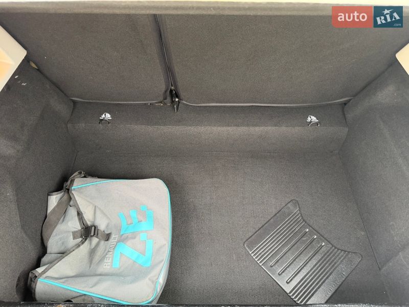 Хэтчбек Renault Zoe 2018 в Тернополе фото 22 Хэтчбек Renault Zoe 2018 в Тернополе