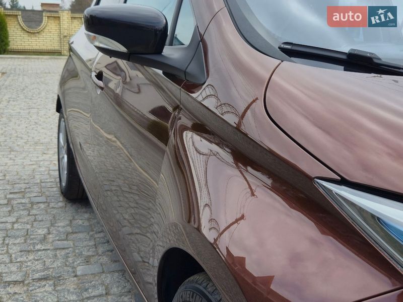 Хэтчбек Renault Zoe 2015 в Золочеве фото 25 Хэтчбек Renault Zoe 2015 в Золочеве