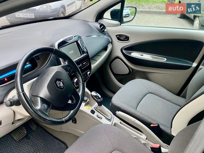 Хэтчбек Renault Zoe 2016 в Луцке фото 12 Хэтчбек Renault Zoe 2016 в Луцке
