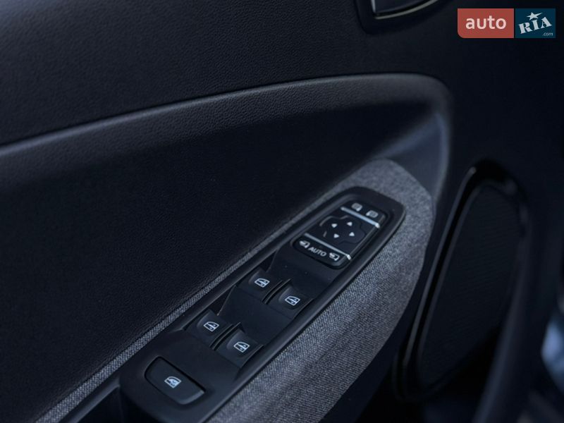 Хэтчбек Renault Zoe 2019 в Дубно фото 33 Хэтчбек Renault Zoe 2019 в Дубно