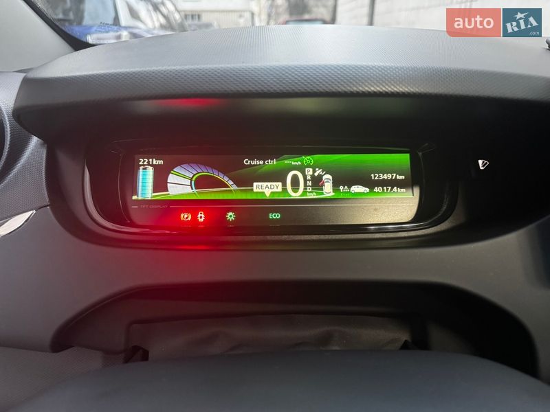 Хэтчбек Renault Zoe 2017 в Киеве