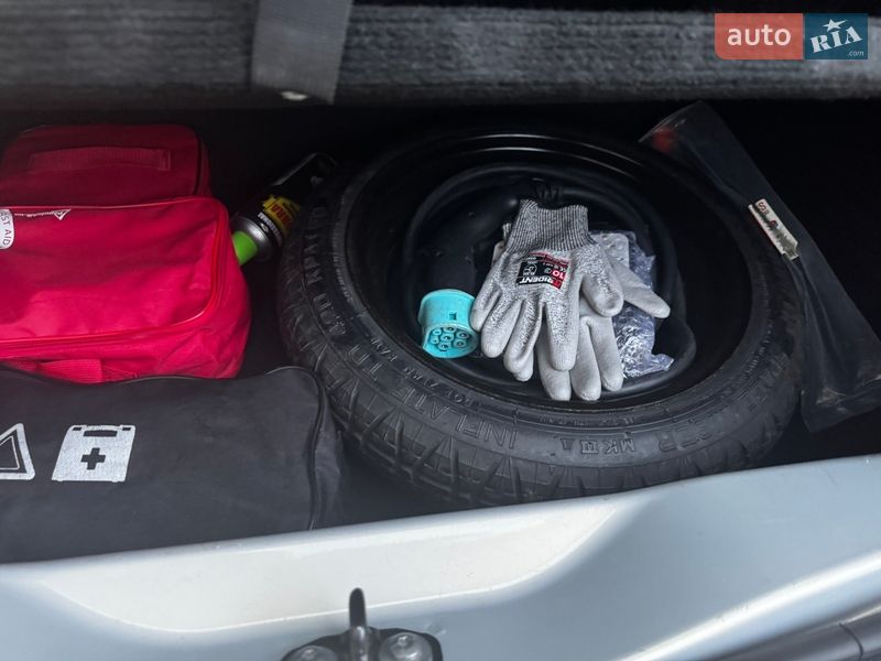 Хэтчбек Renault Zoe 2017 в Киеве