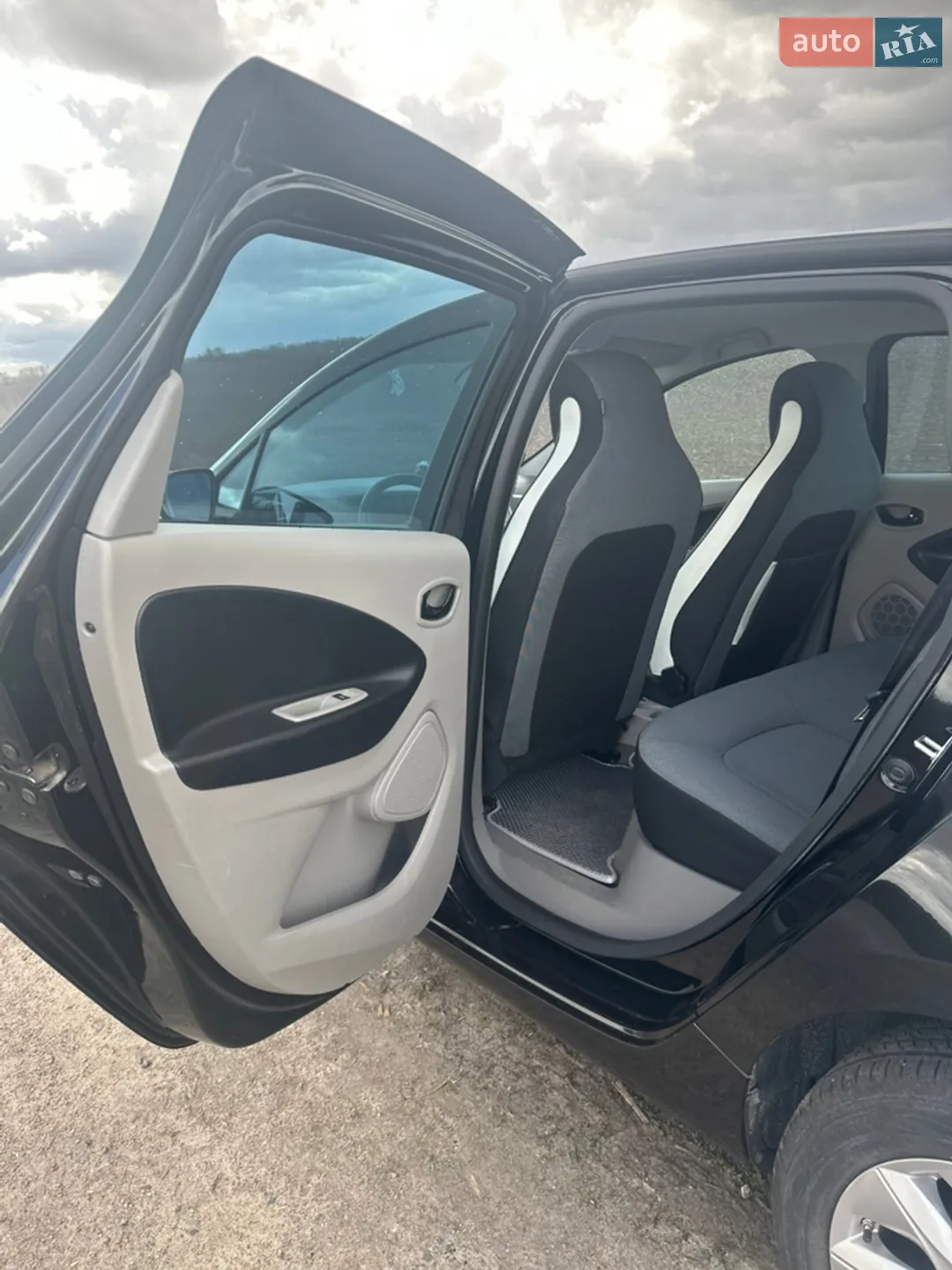 2016 Renault ZOE - мініатюра 16