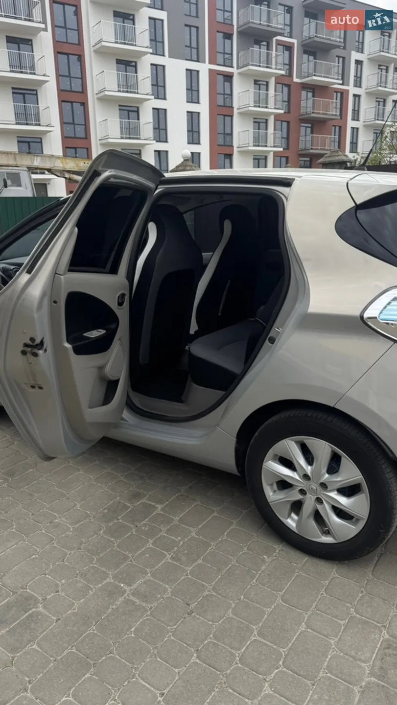 2016 Renault ZOE - мініатюра 13