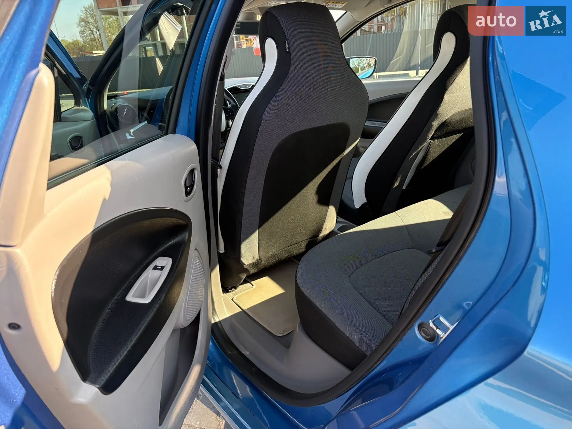 2016 Renault ZOE - мініатюра 12