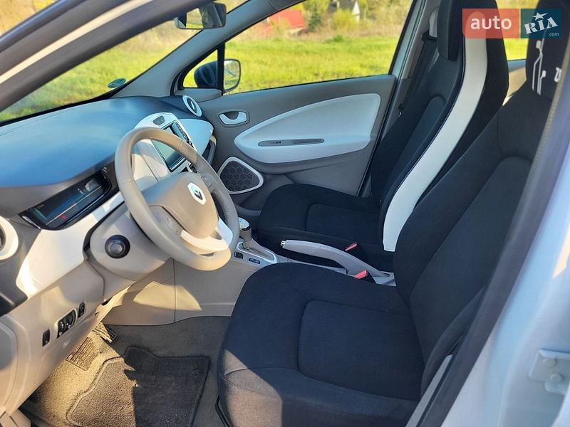 Хэтчбек Renault Zoe 2017 в Киеве