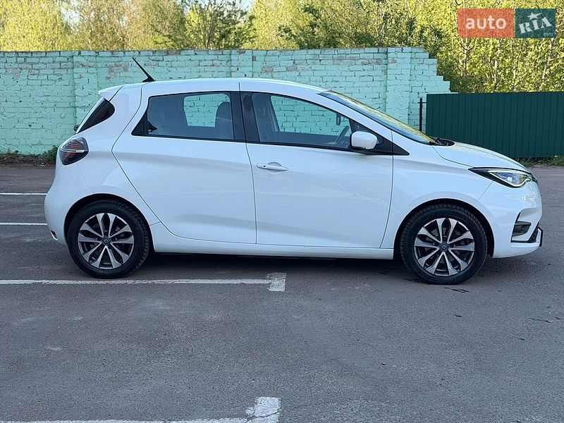 Хэтчбек Renault Zoe 2020 в Дубно