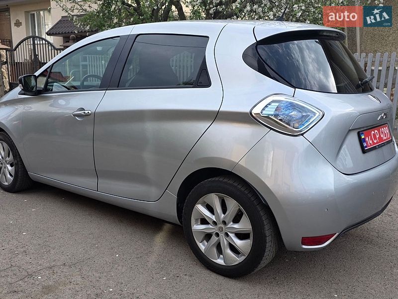 Хэтчбек Renault Zoe 2018 в Калуше
