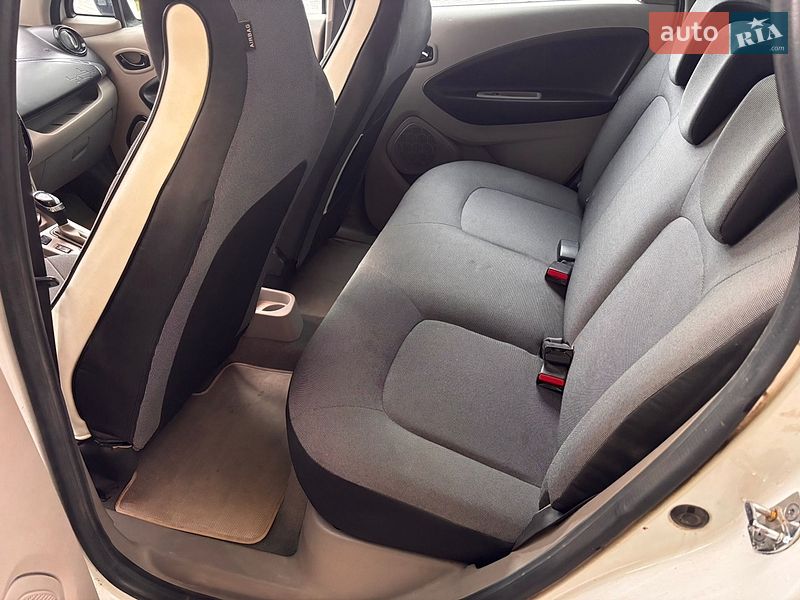 Хэтчбек Renault Zoe 2015 в Львове