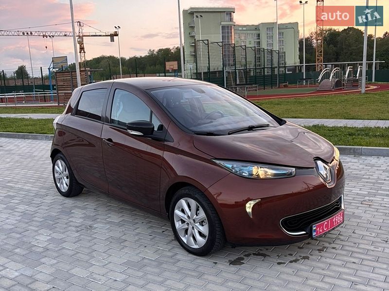 Хэтчбек Renault Zoe 2015 в Львове