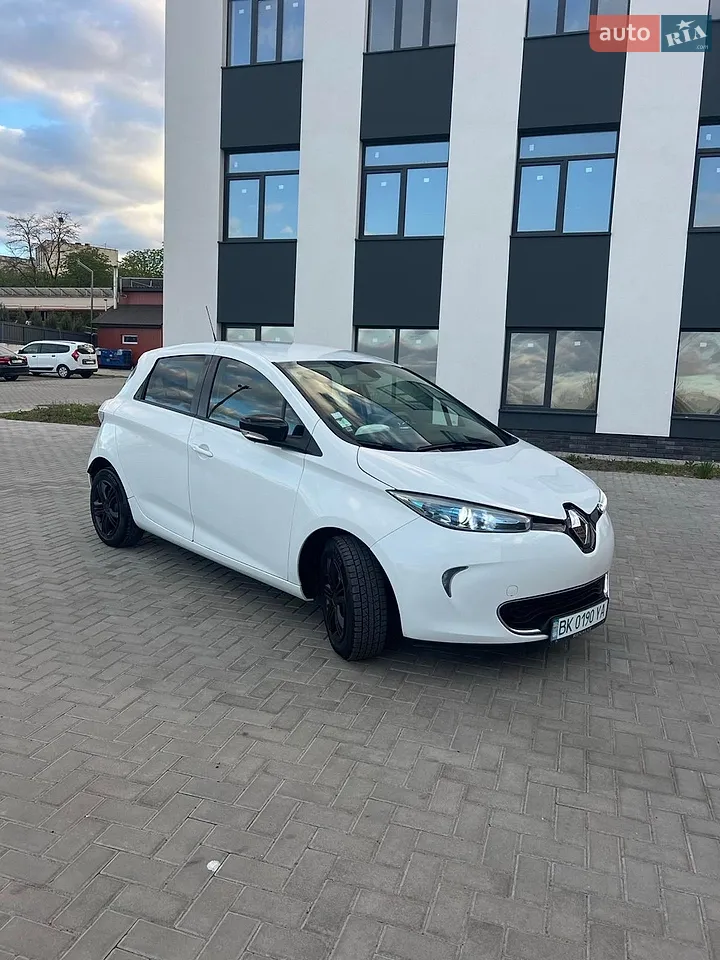 2017 Renault ZOE - мініатюра 12