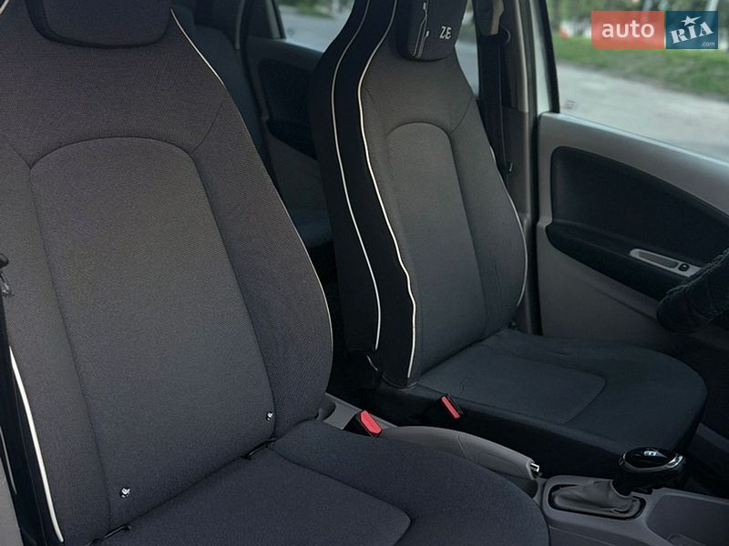 Хэтчбек Renault Zoe 2013 в Киеве
