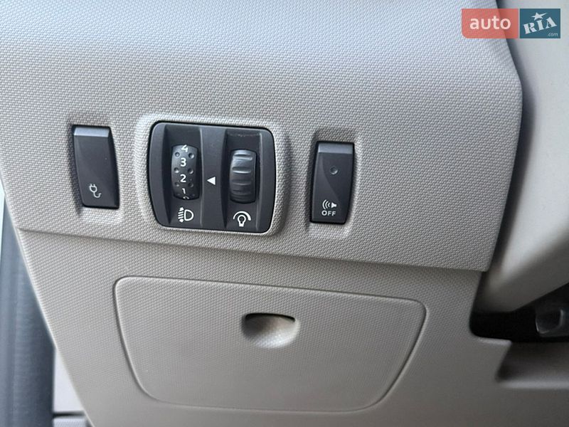 Хэтчбек Renault Zoe 2013 в Киеве