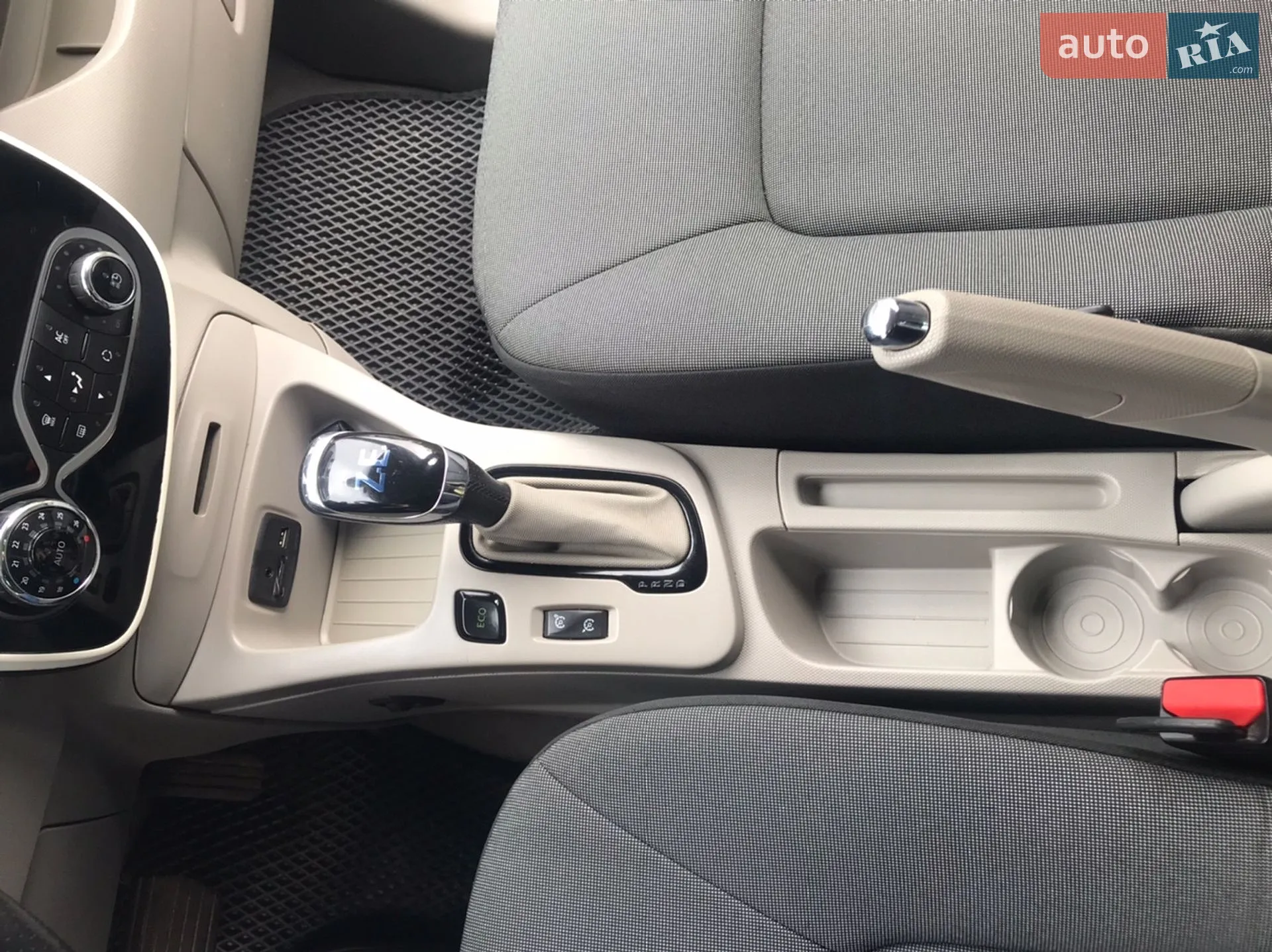 2015 Renault ZOE - мініатюра 10