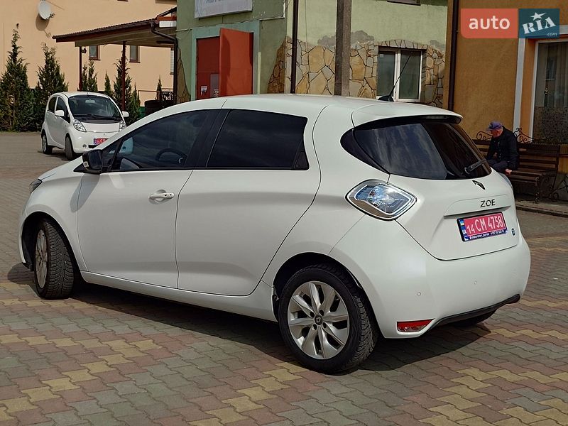 Хэтчбек Renault Zoe 2015 в Самборе
