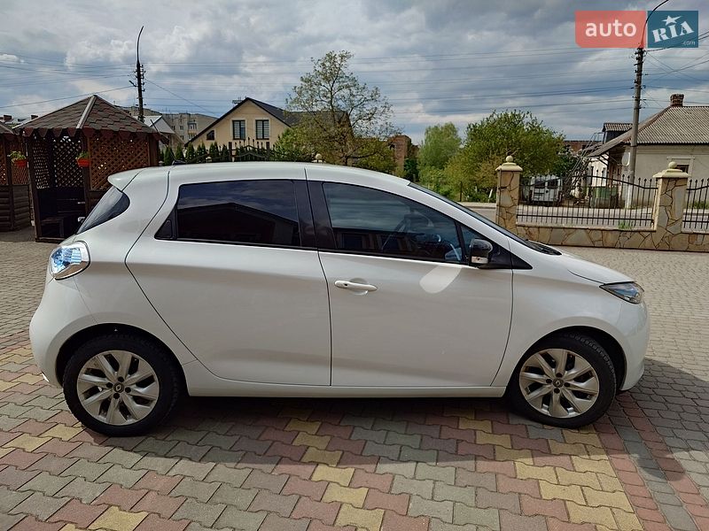 Хэтчбек Renault Zoe 2015 в Самборе