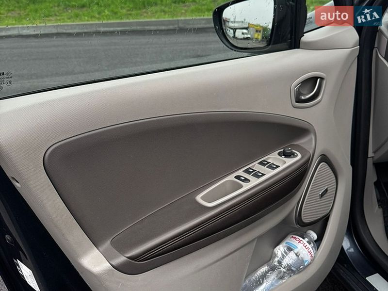 Хэтчбек Renault Zoe 2018 в Киеве