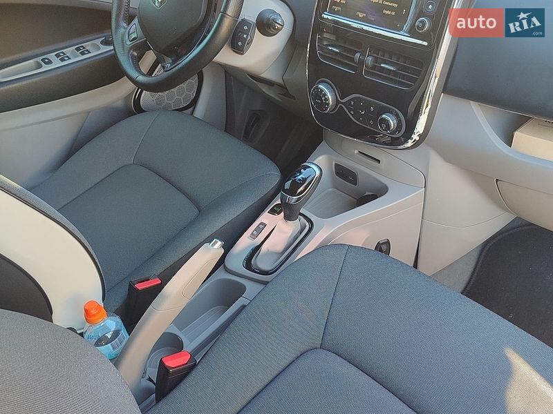 Хетчбек Renault Zoe 2015 в Бориславі фото 11 Хетчбек Renault Zoe 2015 в Бориславі