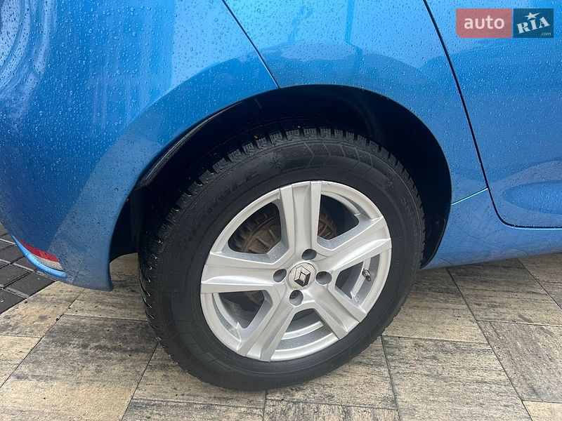Хэтчбек Renault Zoe 2017 в Кропивницком