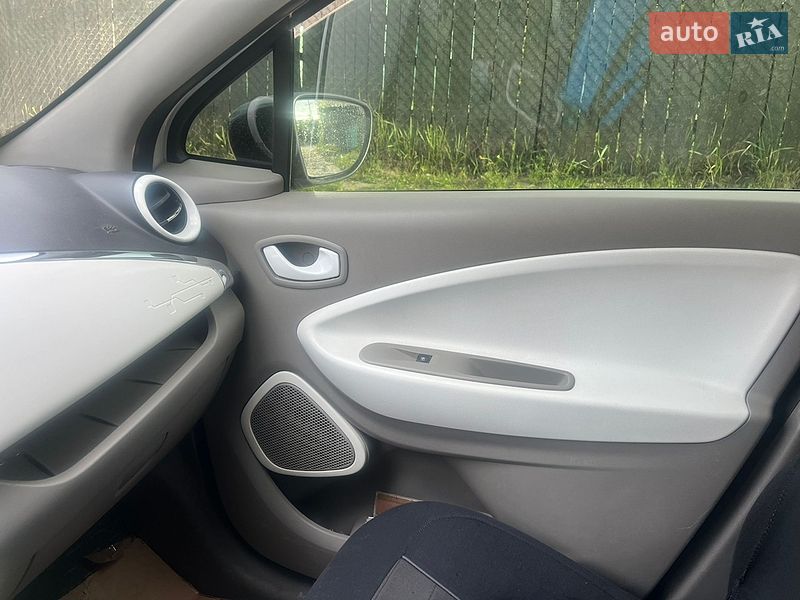 Хэтчбек Renault Zoe 2016 в Кременце