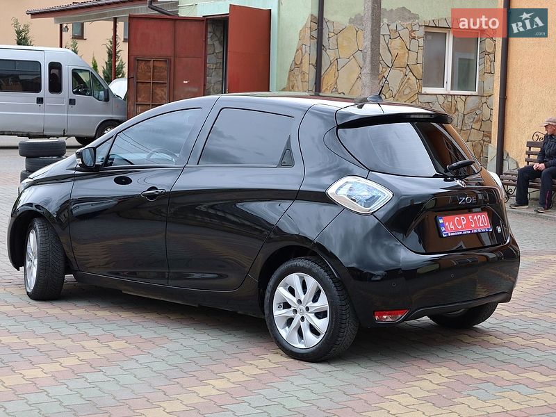 Хэтчбек Renault Zoe 2015 в Самборе