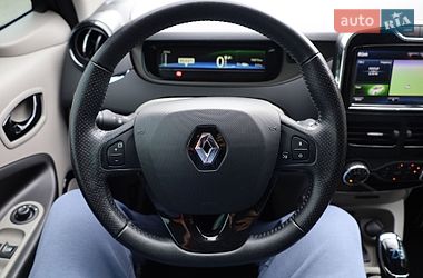 Хэтчбек Renault Zoe 2015 в Самборе