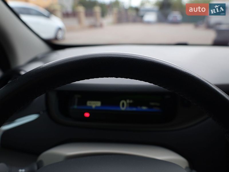 Хэтчбек Renault Zoe 2015 в Самборе