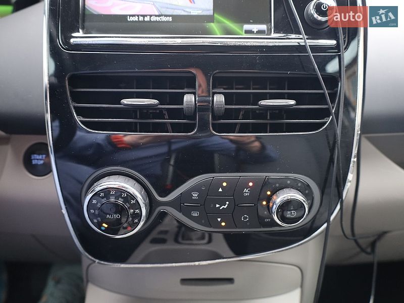 Хэтчбек Renault Zoe 2015 в Самборе
