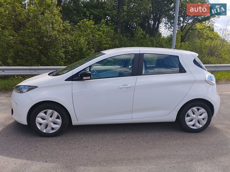 Хэтчбек Renault Zoe 2019 в Дубно